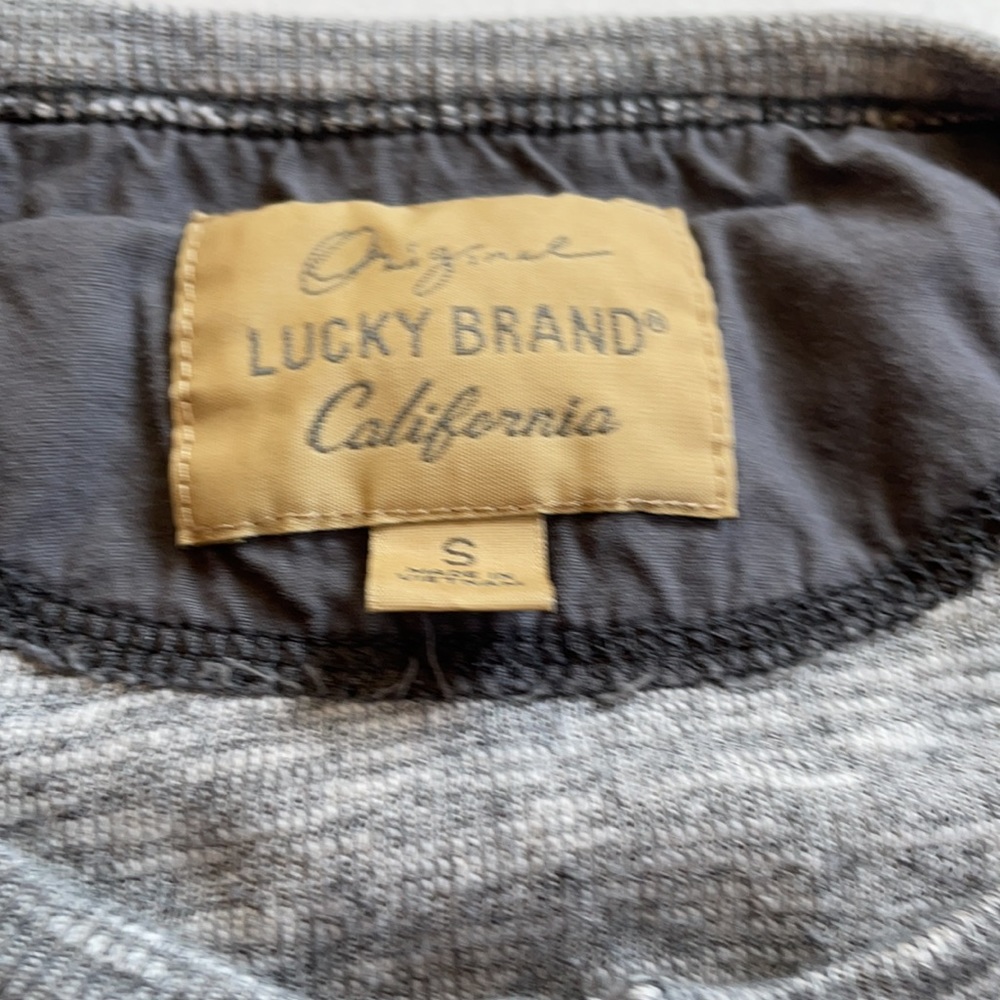 **Host Pick** Lucky Brand Men’s Henley Style Sweatshirt - Picture 3 of 6